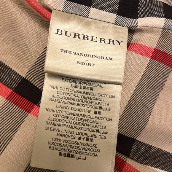 Burberry Heritage Trench Coat. Barely worn. Black. Size 04. - Picture 5 of 5